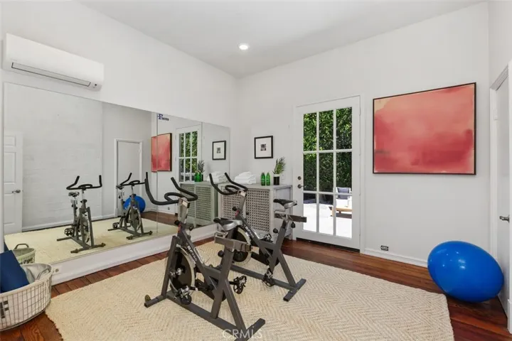 2515 E Ocean Boulevard, Long Beach, California 90803