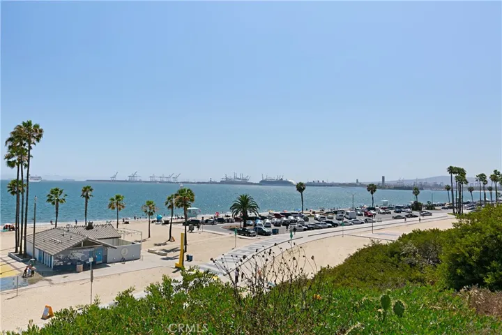 2515 E Ocean Boulevard, Long Beach, California 90803
