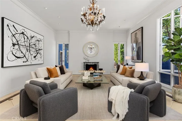 2515 E Ocean Boulevard, Long Beach, California 90803
