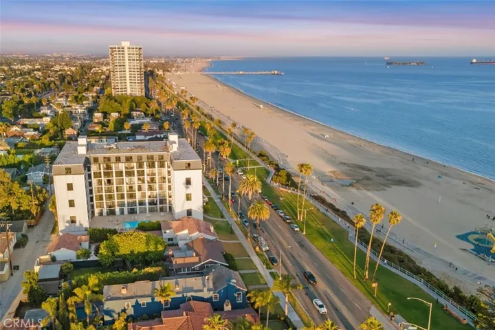 2515 E Ocean Boulevard, Long Beach, California 90803