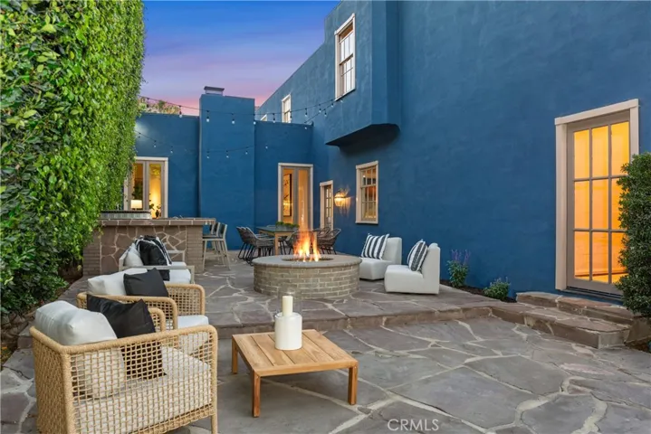 2515 E Ocean Boulevard, Long Beach, California 90803