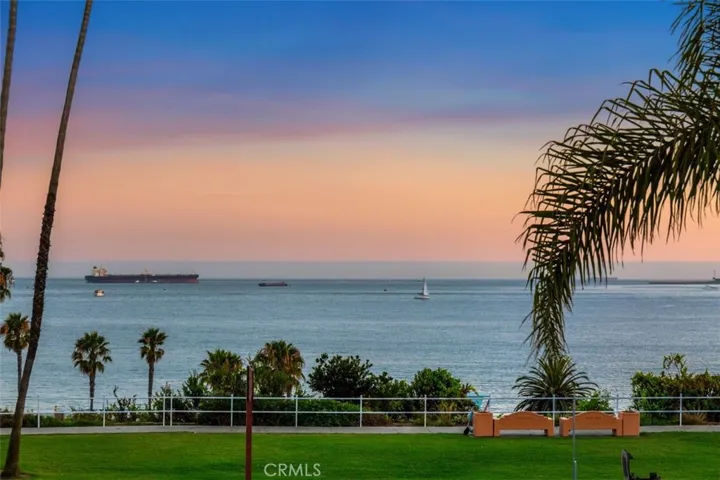 2515 E Ocean Boulevard, Long Beach, California 90803