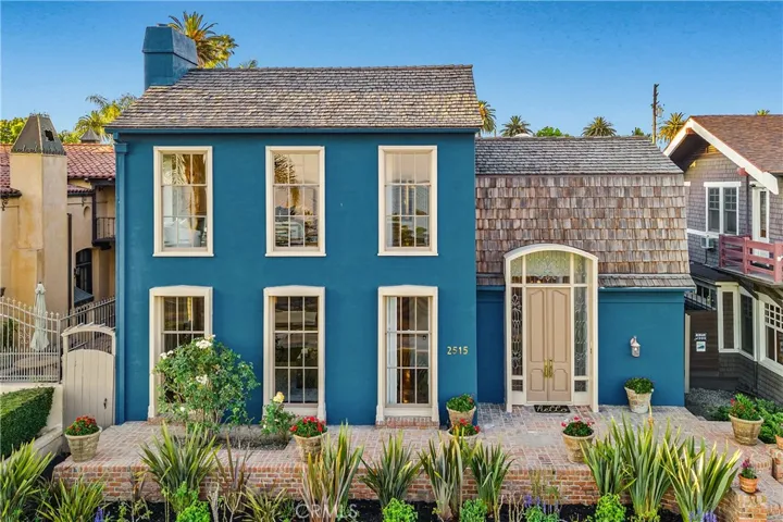 2515 E Ocean Boulevard, Long Beach, California 90803