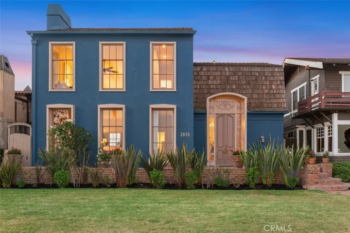 Welcome to 2515 E. Ocean Boulevard!