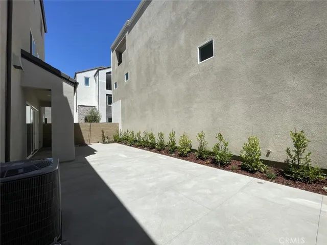105 Sawbuck, Irvine, California 92618
