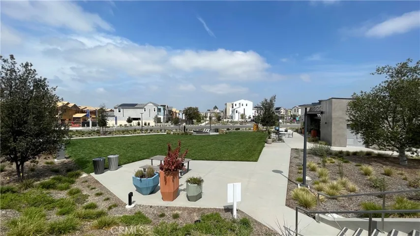 105 Sawbuck, Irvine, California 92618