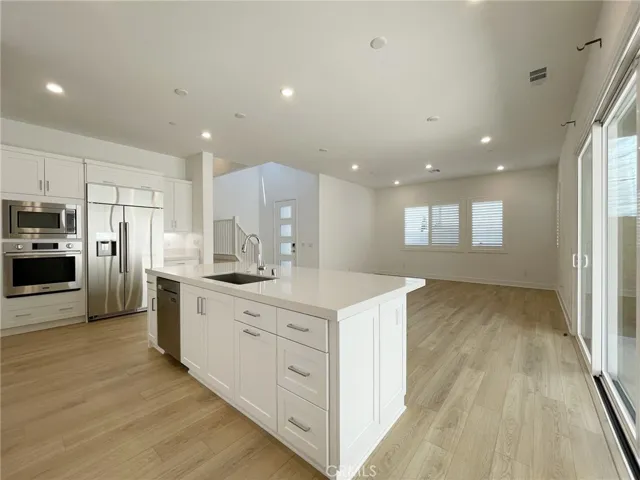 105 Sawbuck, Irvine, California 92618
