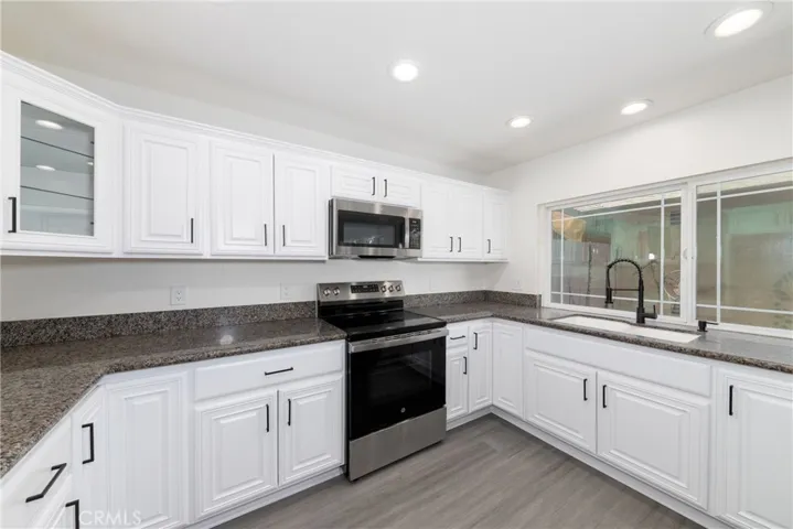5950 Imperial Highway 56, South Gate, California 90280