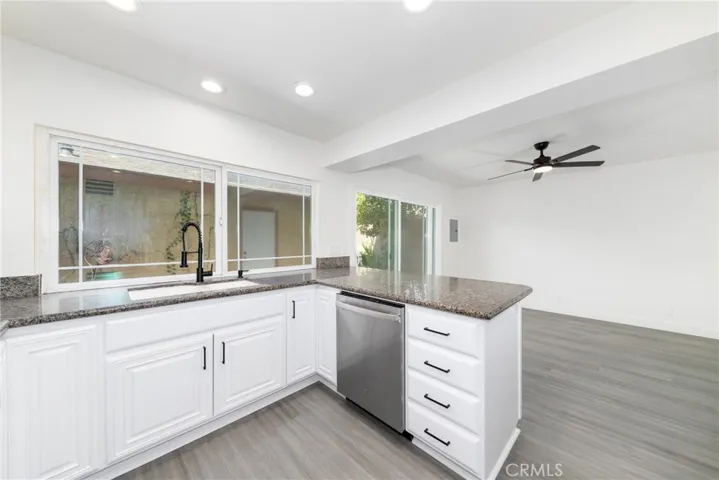 5950 Imperial Highway 56, South Gate, California 90280