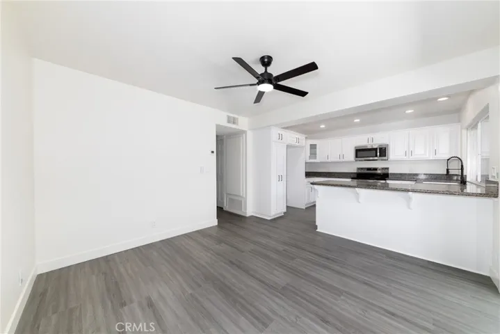 5950 Imperial Highway 56, South Gate, California 90280