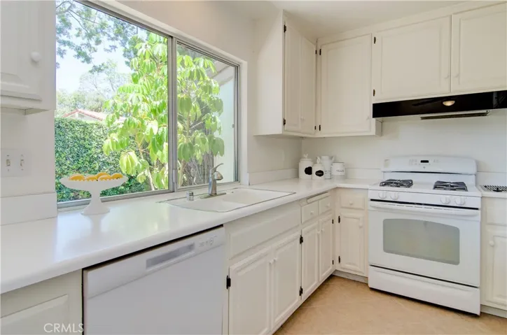 27871 Via Silva, Mission Viejo, California 92692