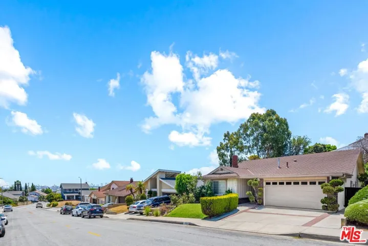 1452 W Toscanini Drive, Rancho Palos Verdes, California 90275