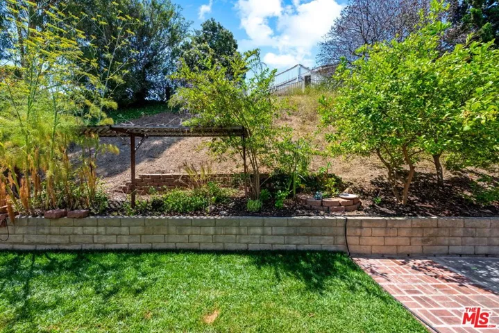 1452 W Toscanini Drive, Rancho Palos Verdes, California 90275