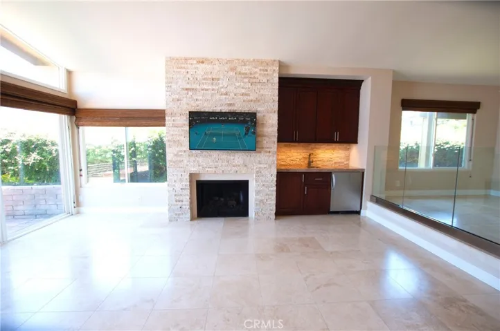 2 Hilltop Circle, Rancho Palos Verdes, California 90275
