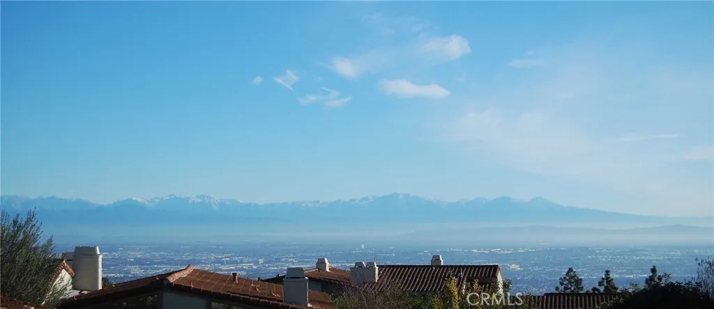 2 Hilltop Circle, Rancho Palos Verdes, California 90275