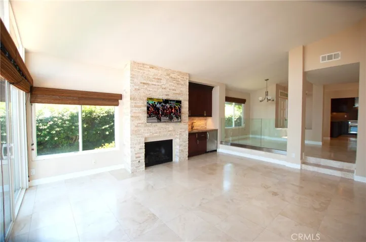 2 Hilltop Circle, Rancho Palos Verdes, California 90275