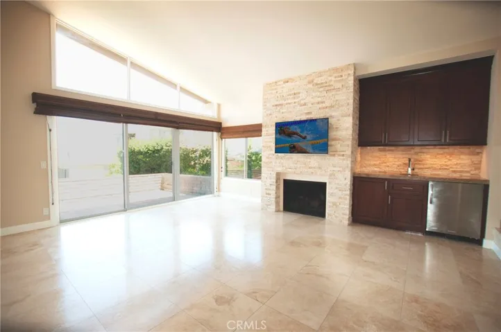2 Hilltop Circle, Rancho Palos Verdes, California 90275
