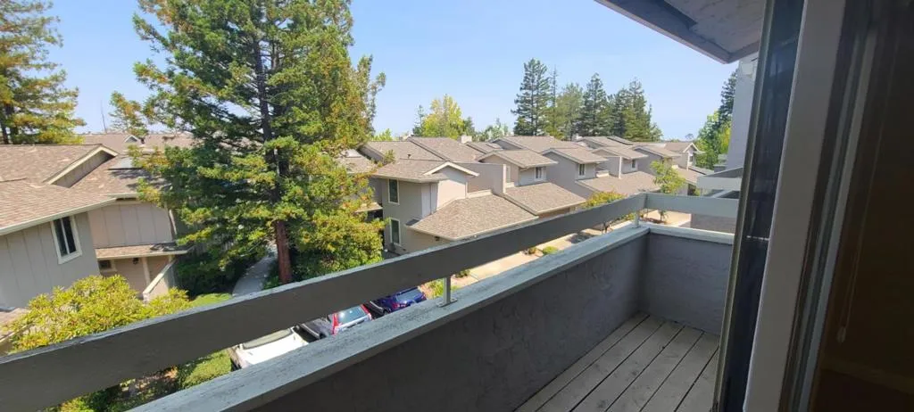 54 Lyonridge Lane, San Mateo, California 94402