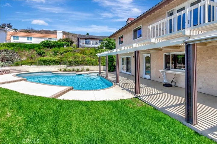 Enjoy Entertaining Friends & Family Outside in Your Fully Enclosed Rear Yard