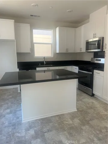 34254 Summer Lane, Yucaipa, California 92703