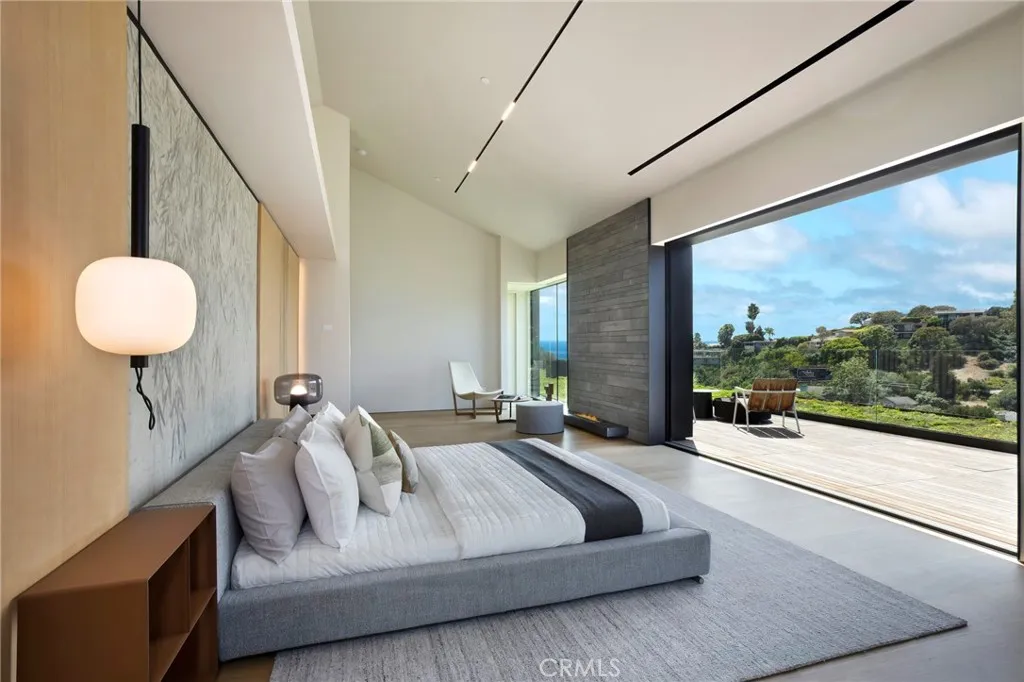 1000 Oriole Drive, Laguna Beach, California 92651 home-pic-25