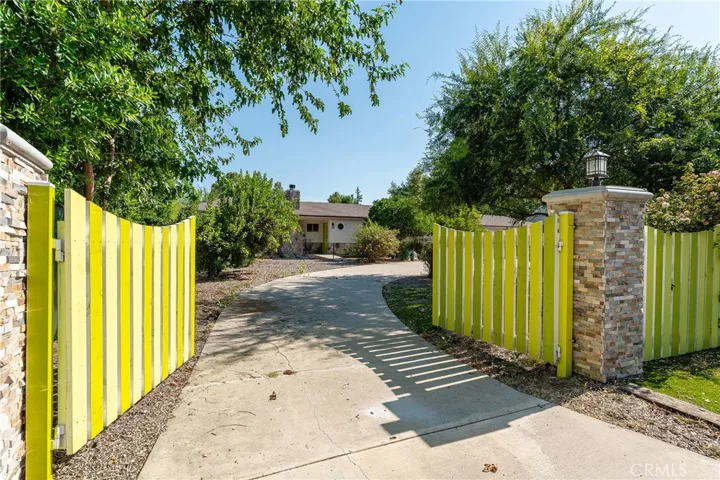 22932 Califa Street, Woodland Hills, California 91367