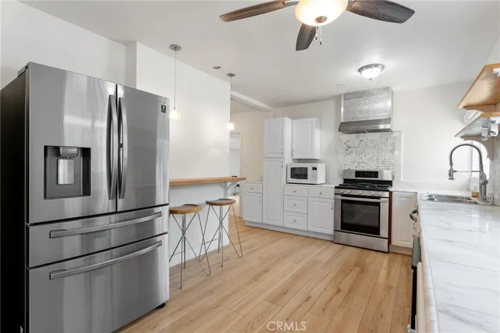 22932 Califa Street, Woodland Hills, California 91367