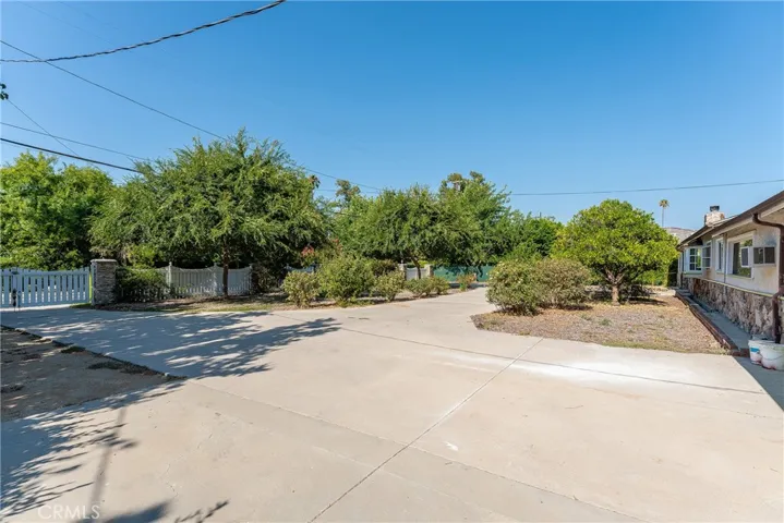 22932 Califa Street, Woodland Hills, California 91367