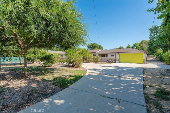 22932 Califa Street, Woodland Hills, California 91367