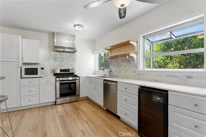 22932 Califa Street, Woodland Hills, California 91367