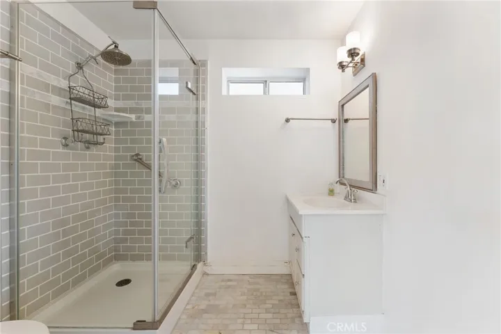 22932 Califa Street, Woodland Hills, California 91367
