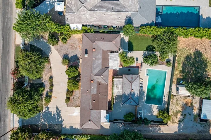 22932 Califa Street, Woodland Hills, California 91367