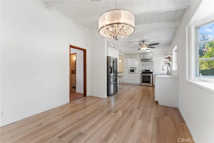 22932 Califa Street, Woodland Hills, California 91367