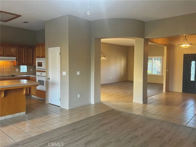 6617 Desert Springs Street, Chowchilla, California 93610