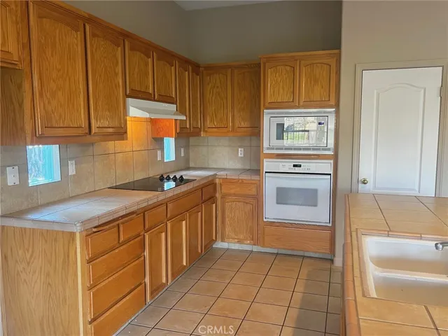 6617 Desert Springs Street, Chowchilla, California 93610