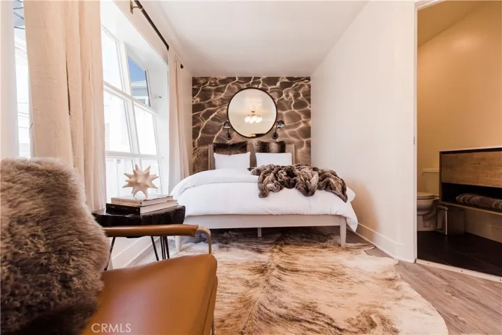 215 29th Street C/studio, Newport Beach, California 92663