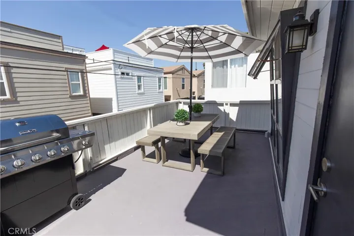215 29th Street C/studio, Newport Beach, California 92663