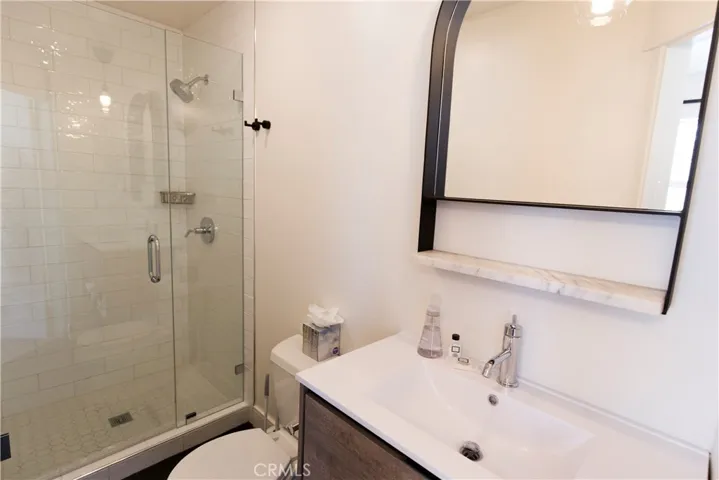 215 29th Street C/studio, Newport Beach, California 92663