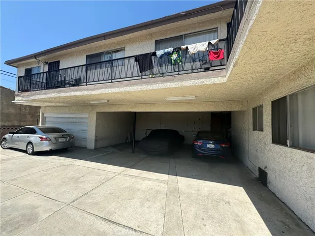 11717 Cedar Avenue, Hawthorne, California 90250