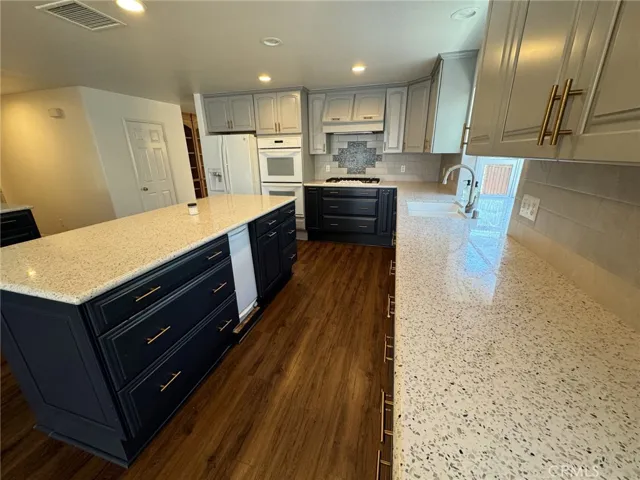 1167 Belridge Place, Corona, California 92881