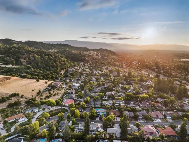 164 Westhill Drive, Los Gatos, California 95032