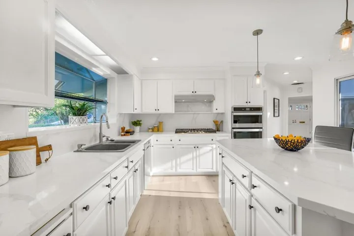 164 Westhill Drive, Los Gatos, California 95032