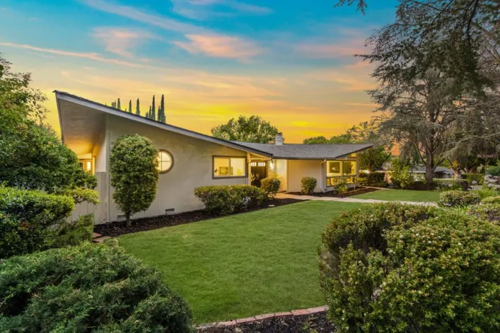 164 Westhill Drive, Los Gatos, California 95032