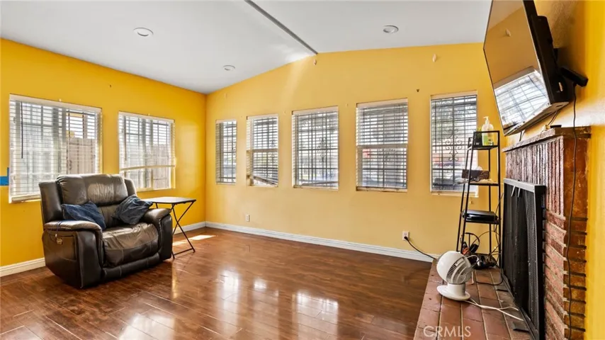 1430 E 90th Street, Los Angeles, California 90002