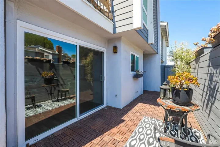 610 Shasta Lane, Costa Mesa, California 92626