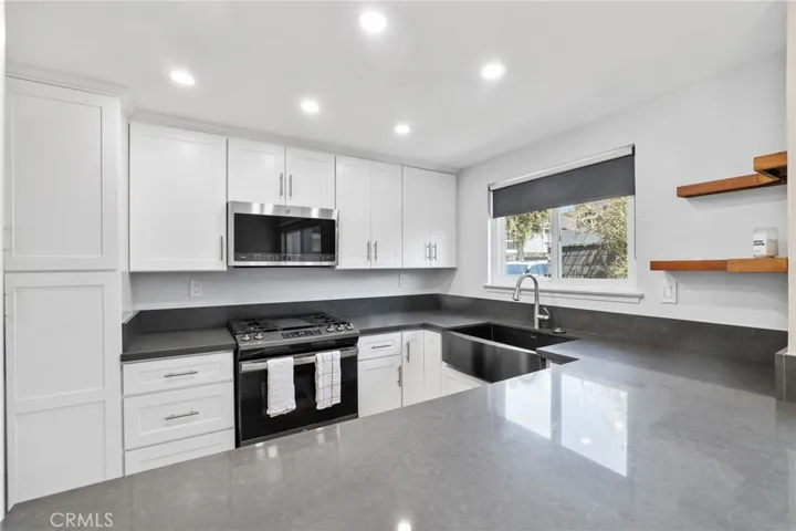 610 Shasta Lane, Costa Mesa, California 92626