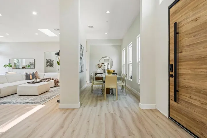 540 E Charleston Road, Palo Alto, California 94306