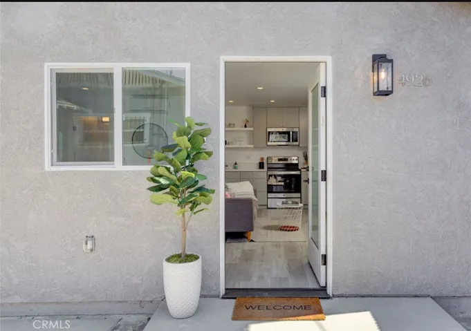 4928 3rd Avenue 4926, Los Angeles, California 90043