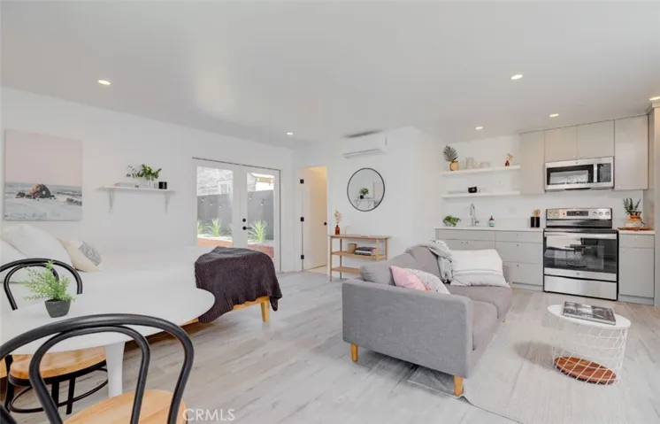 4928 3rd Avenue 4926, Los Angeles, California 90043
