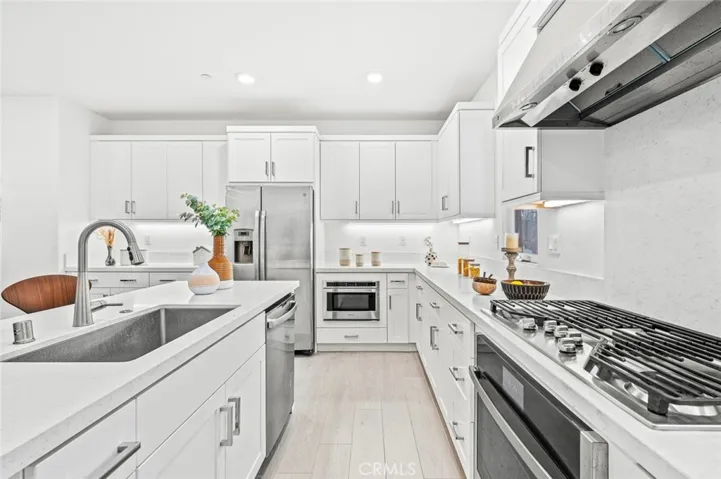 221 Waypoint, Tustin, California 92782
